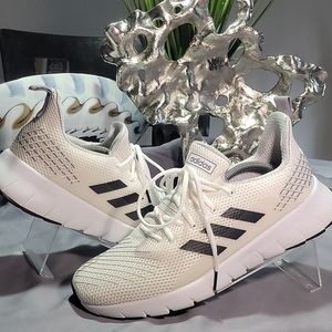 Mens Addias Cloud running sneakers